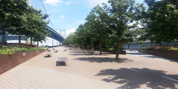 Race Street Pier at Penns Landing