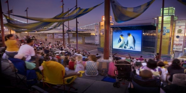 Screening Under The Stars At Penns Landing